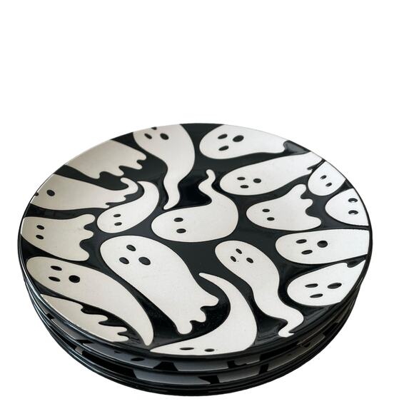ELUM HOME Spooky Halloween Ghost Appetizer Plates Set of 4 Black & Cream NIB - Picture 3 of 13